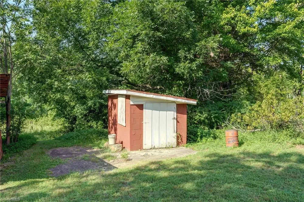 2036 Camp Springs Road Reidsville, NC 27320
