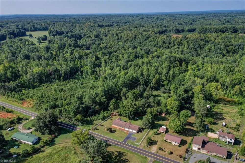 2036 Camp Springs Road Reidsville, NC 27320