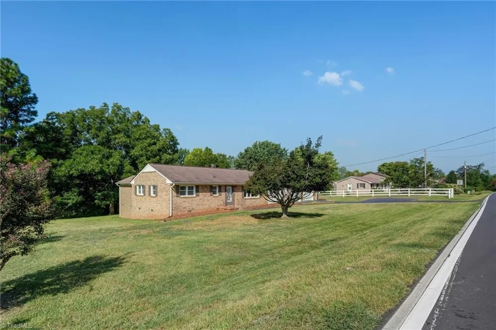 2036 Camp Springs Road Reidsville, NC 27320