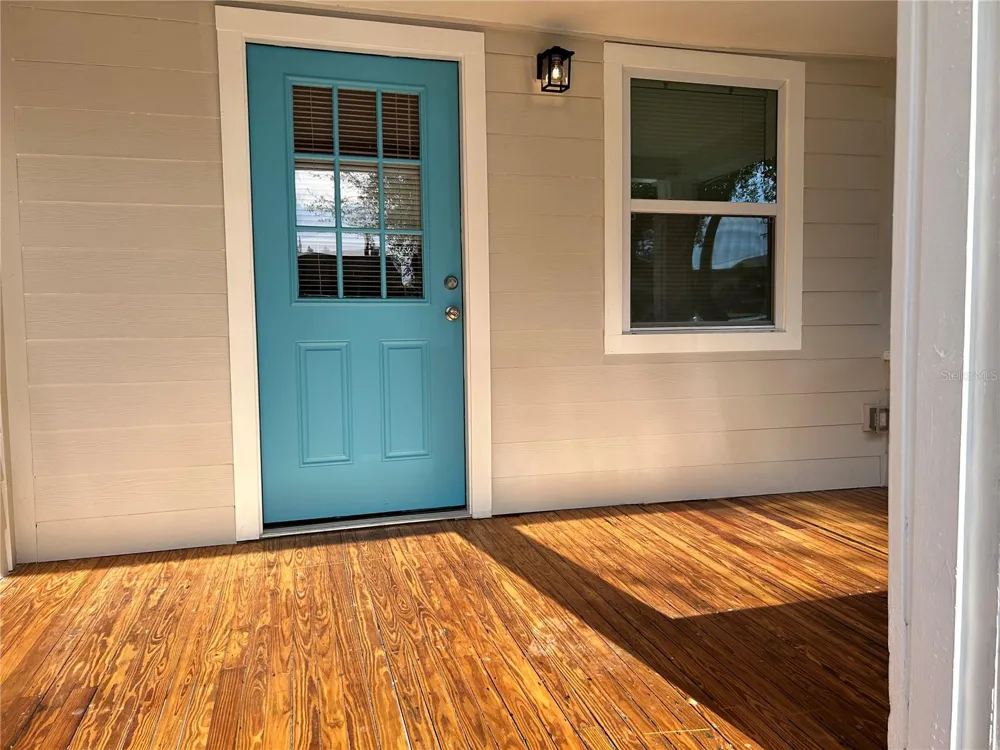 2443 4TH AVENUE St Petersburg, FL 33713