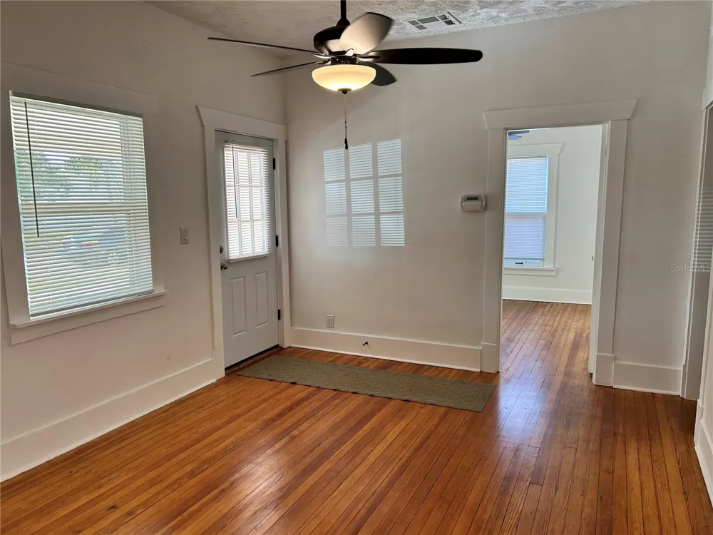 2443 4TH AVENUE St Petersburg, FL 33713