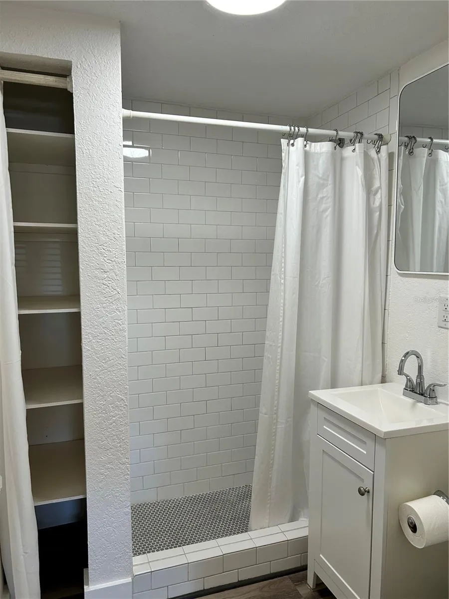 2443 4TH AVENUE St Petersburg, FL 33713