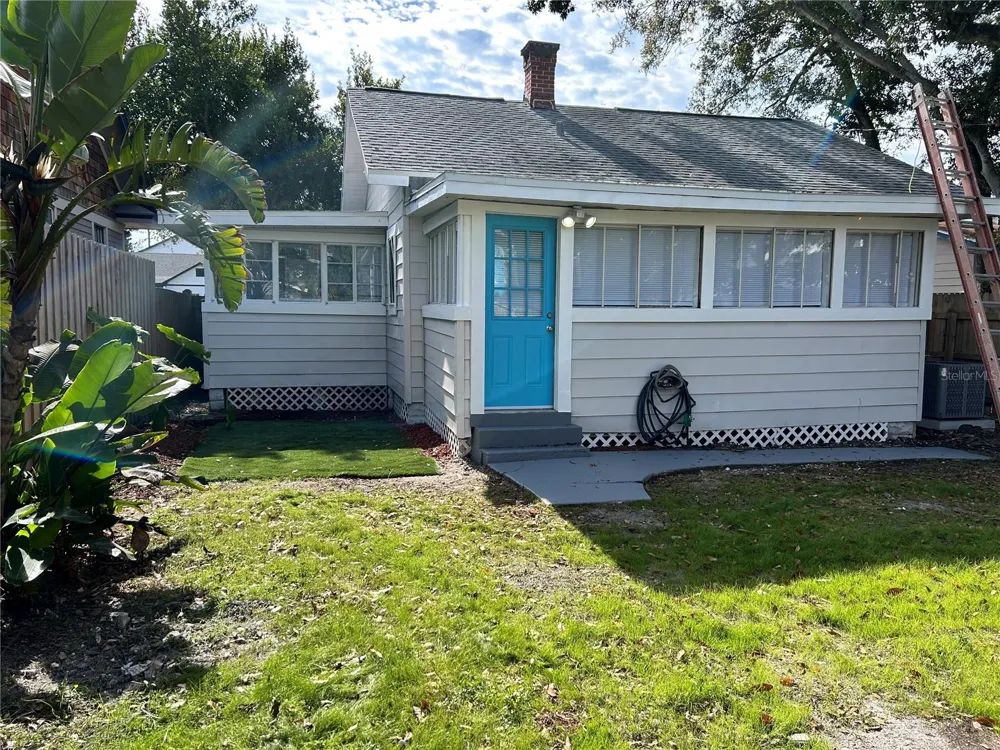 2443 4TH AVENUE St Petersburg, FL 33713