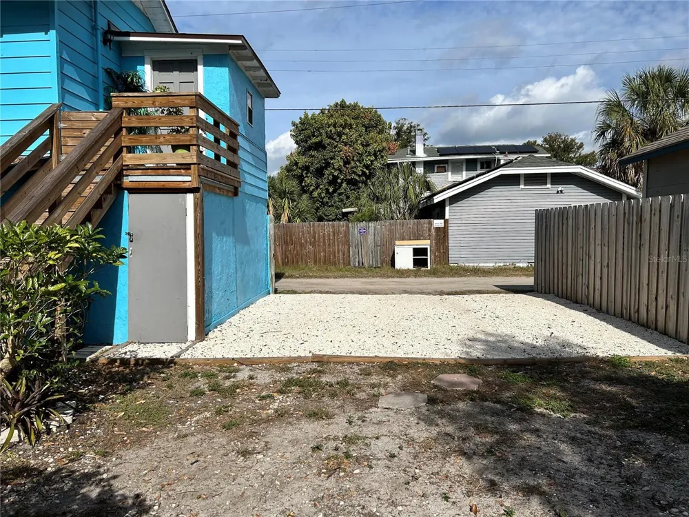 2443 4TH AVENUE St Petersburg, FL 33713