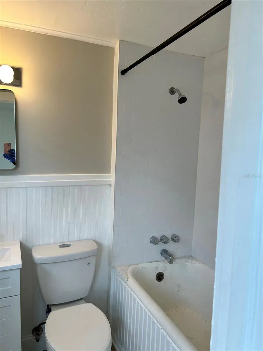 2443 4TH AVENUE St Petersburg, FL 33713