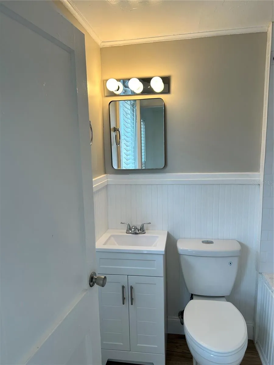 2443 4TH AVENUE St Petersburg, FL 33713