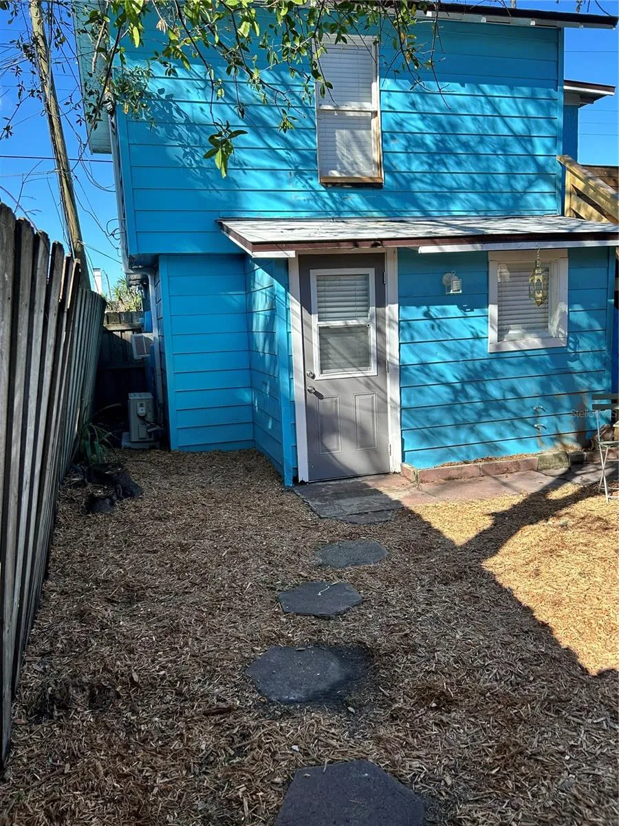2443 4TH AVENUE St Petersburg, FL 33713