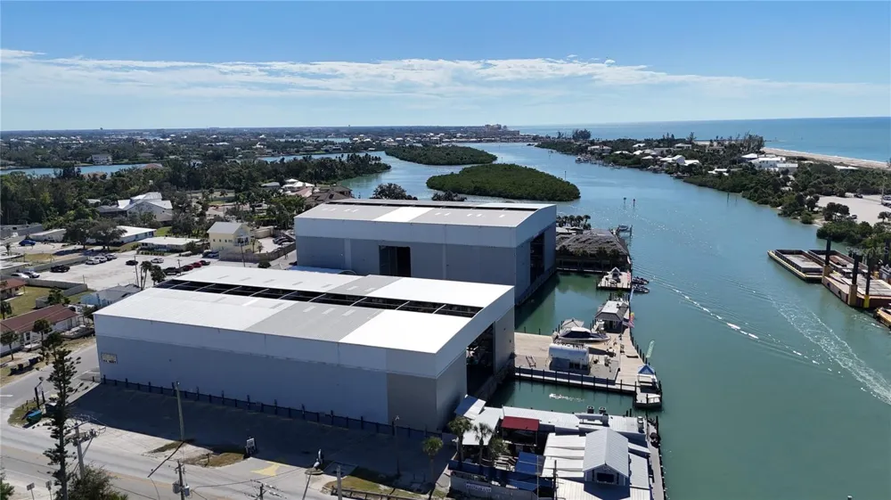 100 CIRCUIT ROAD #S62 Nokomis, FL 34275
