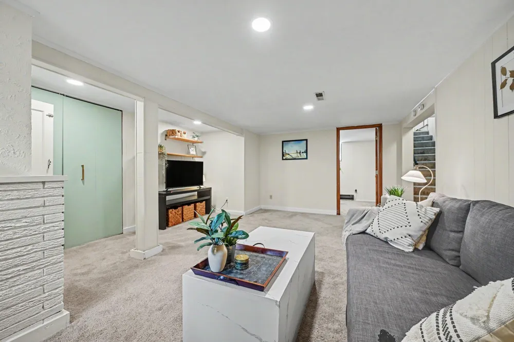 5940 Clinton Avenue Minneapolis, MN 55419