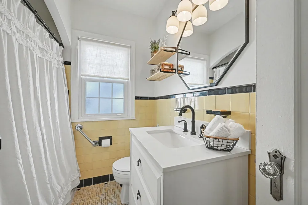 5940 Clinton Avenue Minneapolis, MN 55419