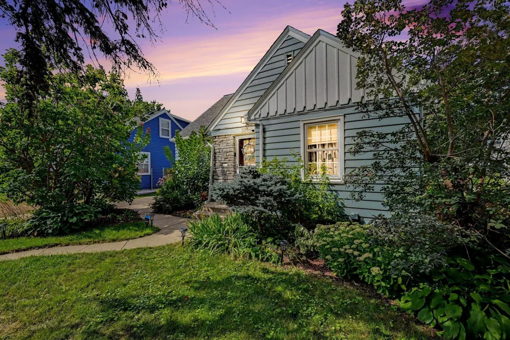 5940 Clinton Avenue Minneapolis, MN 55419