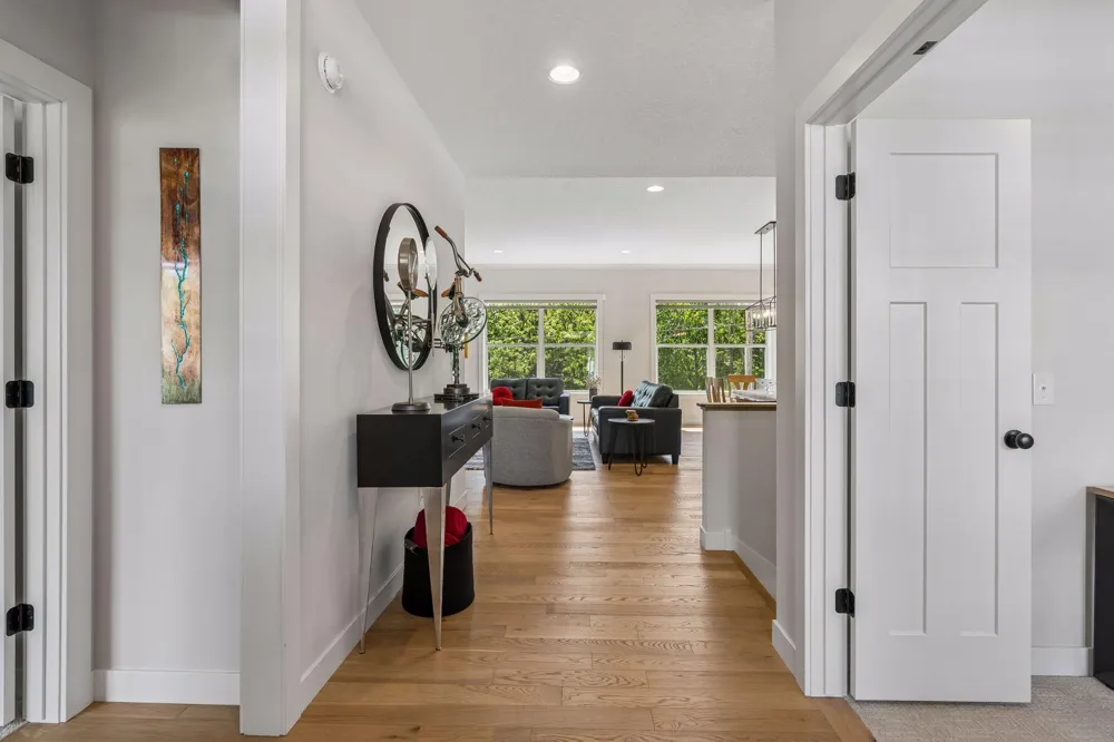 5525 Eden Prairie Road Minnetonka, MN 55345