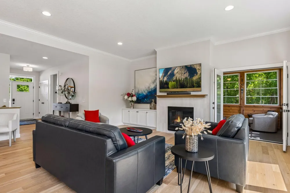 5525 Eden Prairie Road Minnetonka, MN 55345