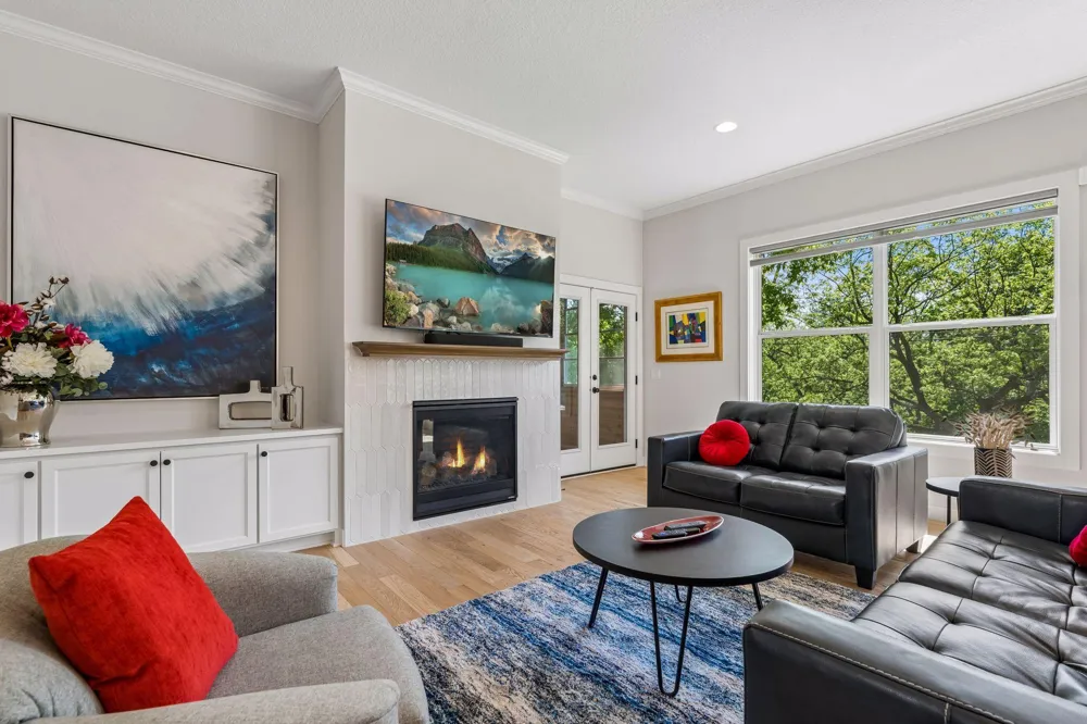 5525 Eden Prairie Road Minnetonka, MN 55345