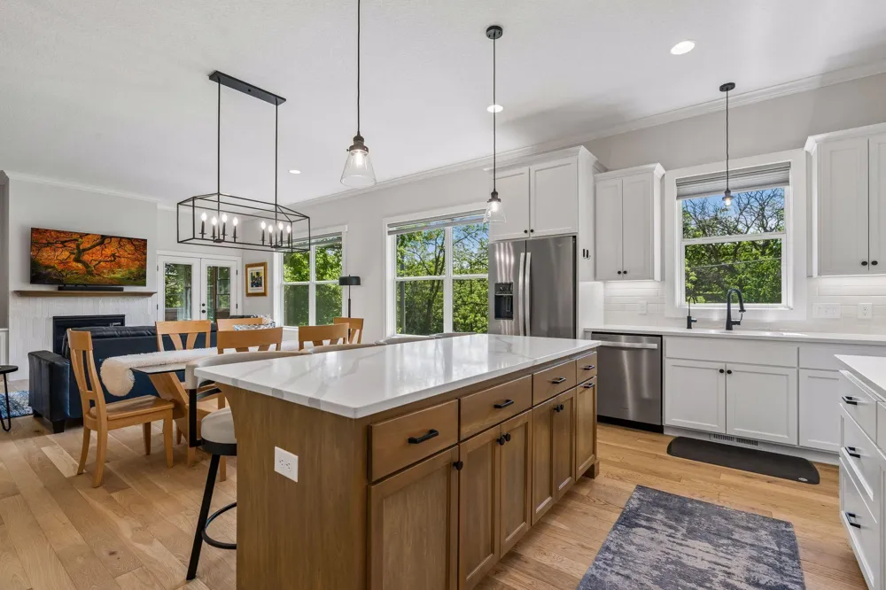 5525 Eden Prairie Road Minnetonka, MN 55345