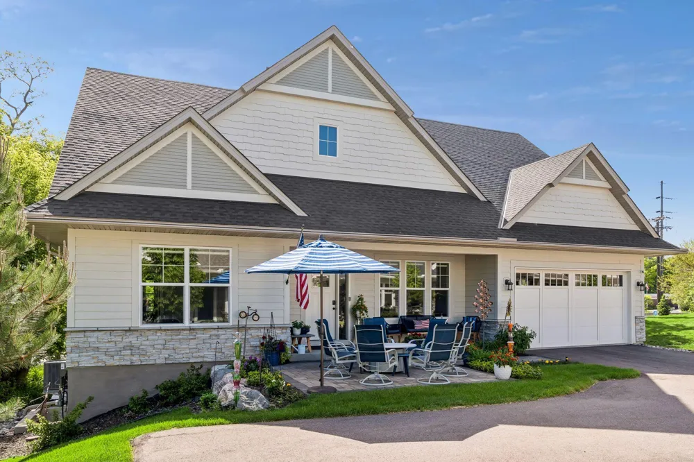 5525 Eden Prairie Road Minnetonka, MN 55345