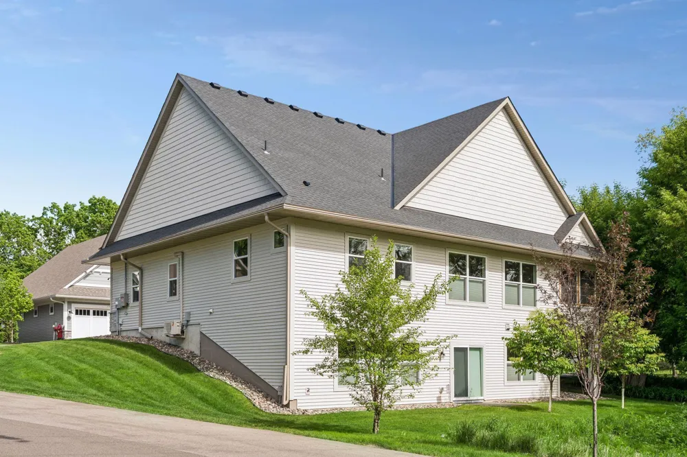 5525 Eden Prairie Road Minnetonka, MN 55345