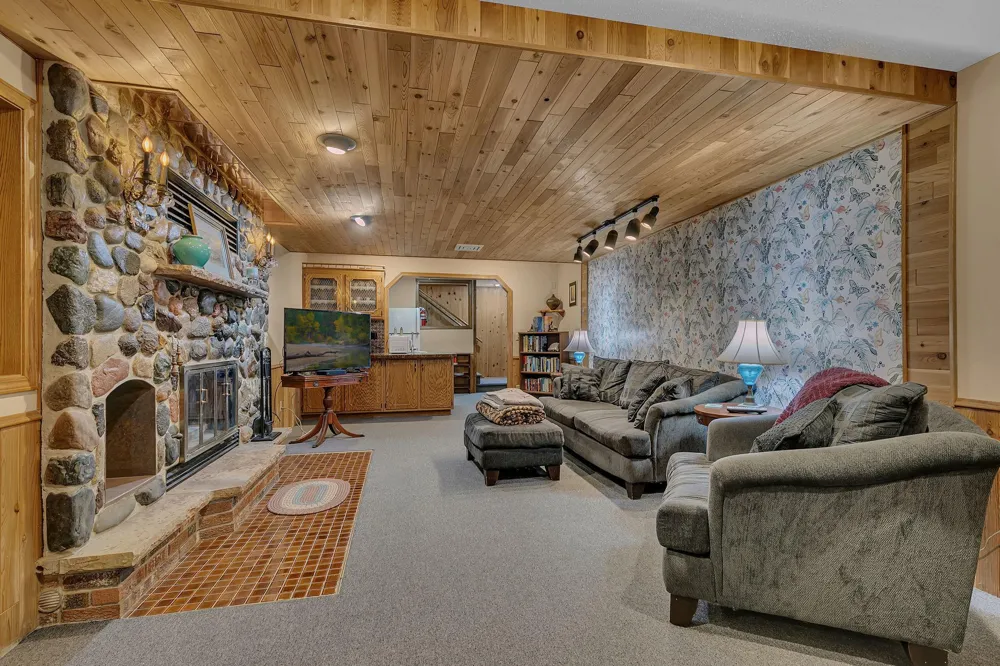 2426 Cooper Avenue S Saint Cloud, MN 56301