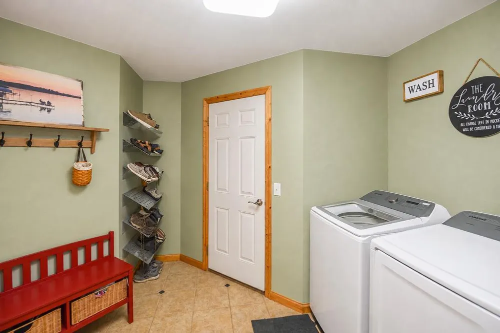 7778 Chickasaw Circle Breezy Point, MN 56472
