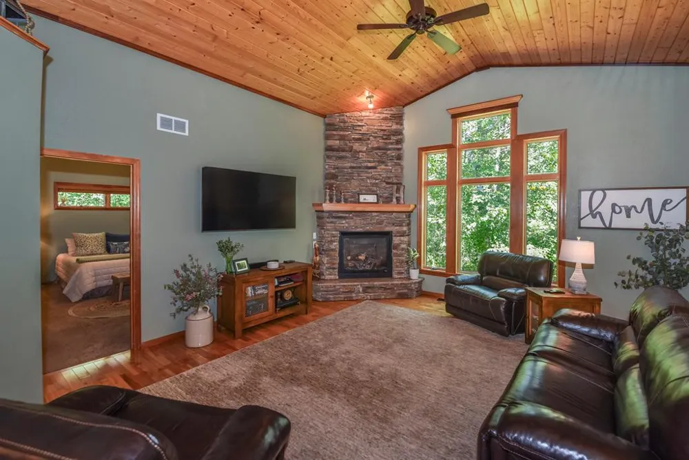 7778 Chickasaw Circle Breezy Point, MN 56472