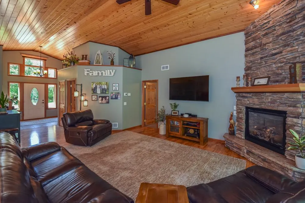7778 Chickasaw Circle Breezy Point, MN 56472