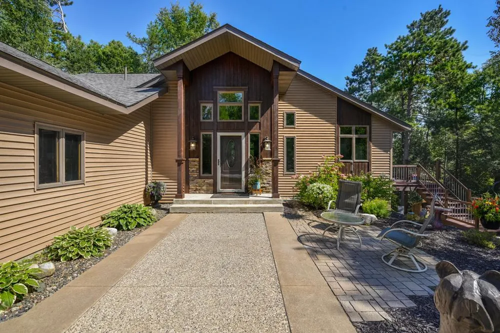 7778 Chickasaw Circle Breezy Point, MN 56472