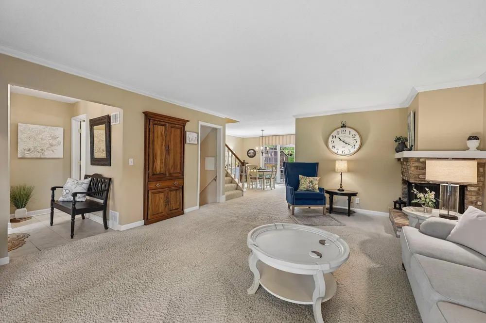 28 Birnamwood Drive Burnsville, MN 55337