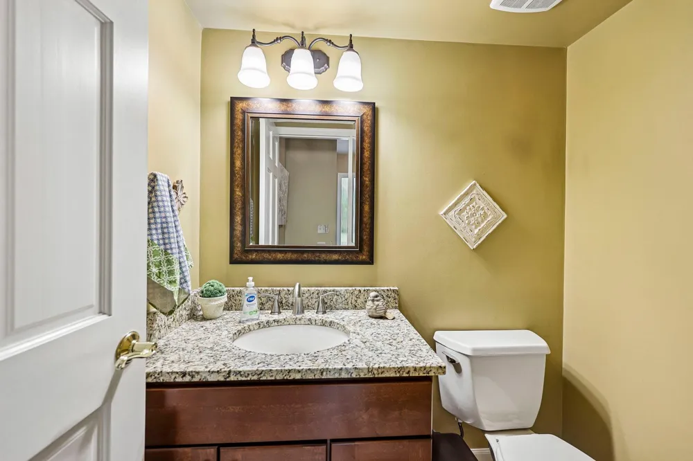 28 Birnamwood Drive Burnsville, MN 55337