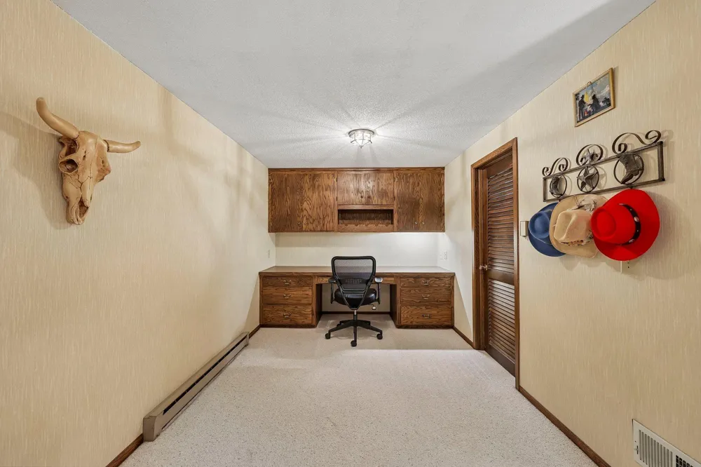28 Birnamwood Drive Burnsville, MN 55337