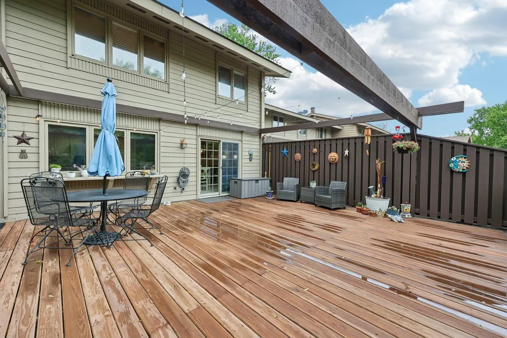 28 Birnamwood Drive Burnsville, MN 55337