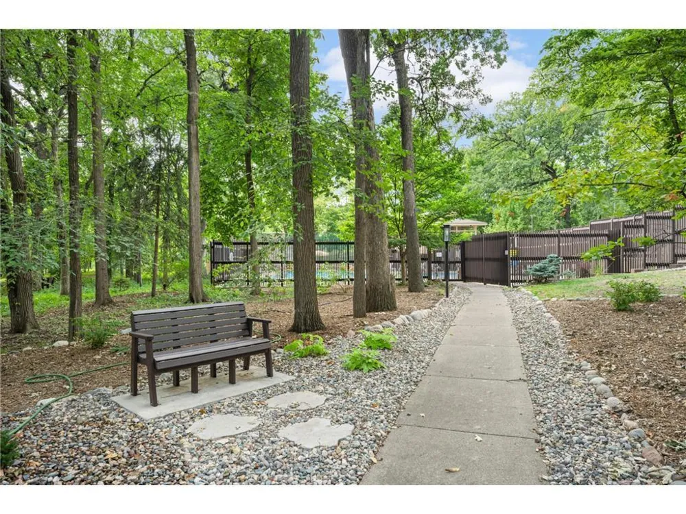 28 Birnamwood Drive Burnsville, MN 55337