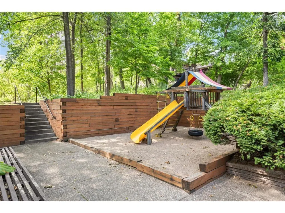 28 Birnamwood Drive Burnsville, MN 55337