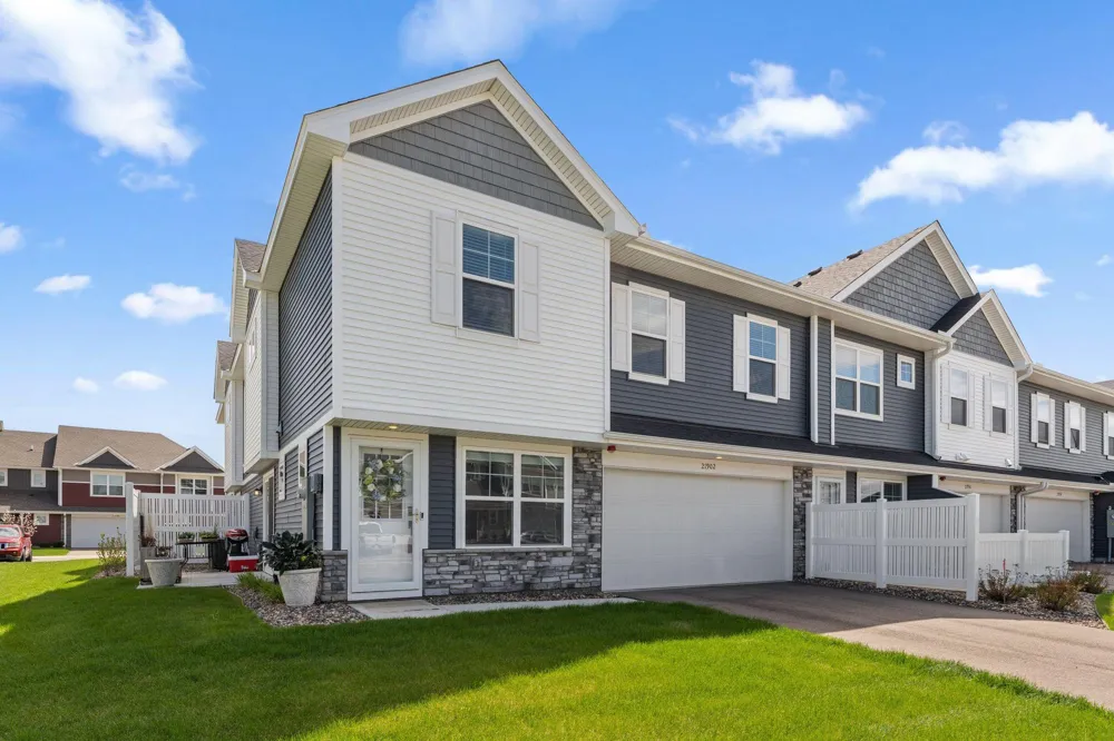 21902 Denton Avenue Farmington, MN 55024