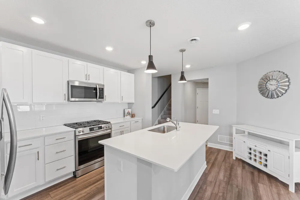 21902 Denton Avenue Farmington, MN 55024