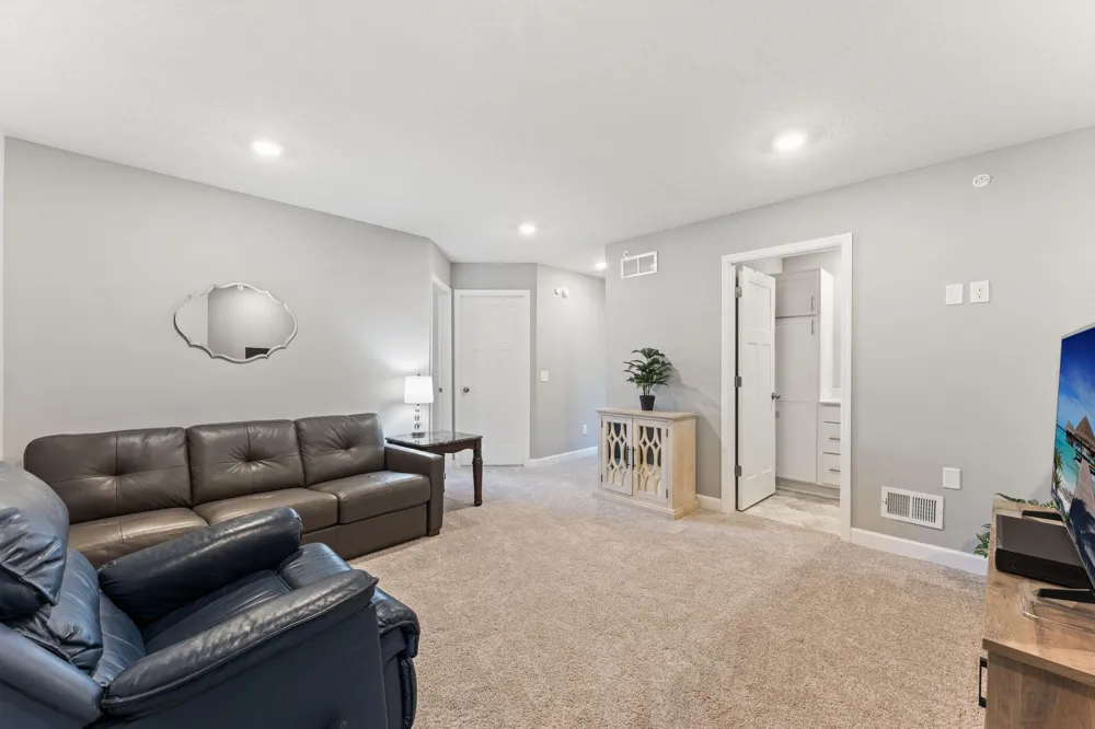 21902 Denton Avenue Farmington, MN 55024