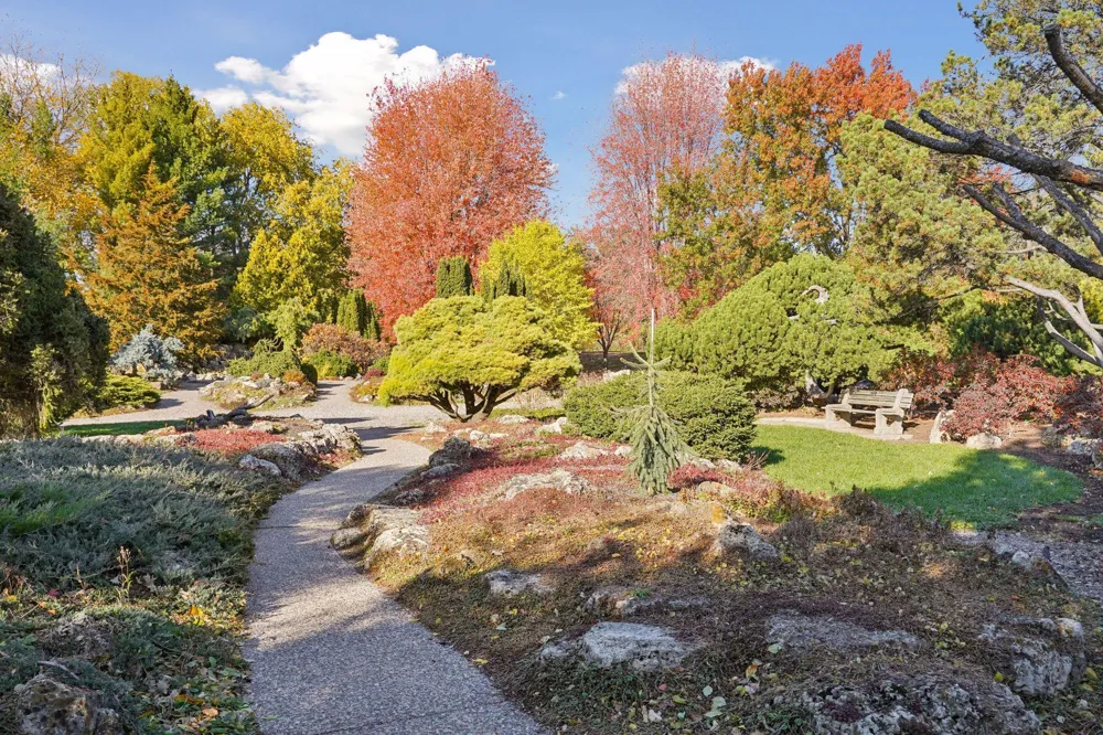 3524 Hennepin Avenue #4 Minneapolis, MN 55408