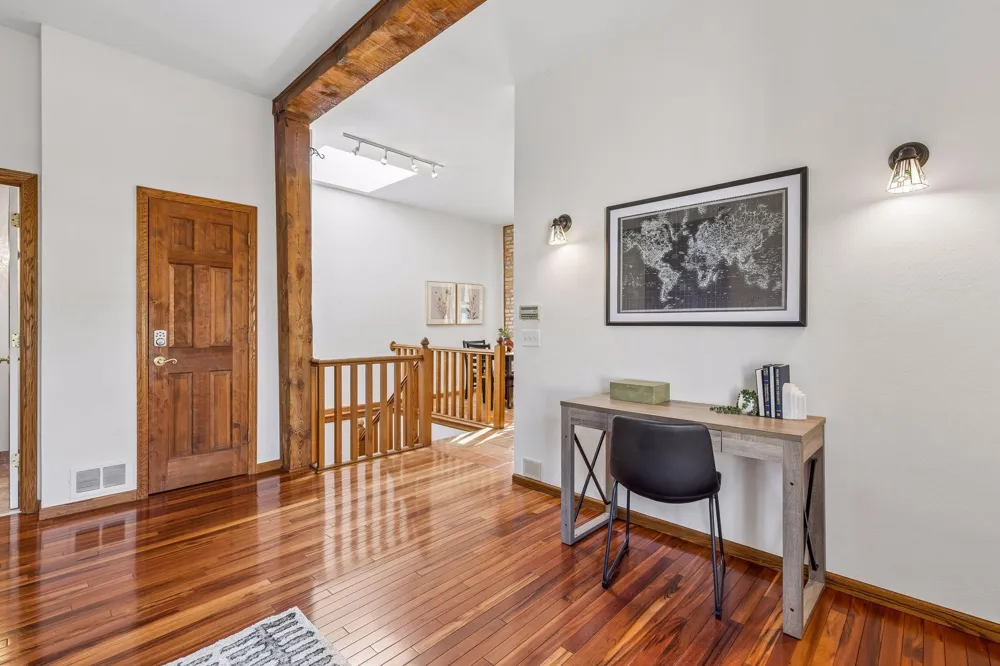 3524 Hennepin Avenue #4 Minneapolis, MN 55408