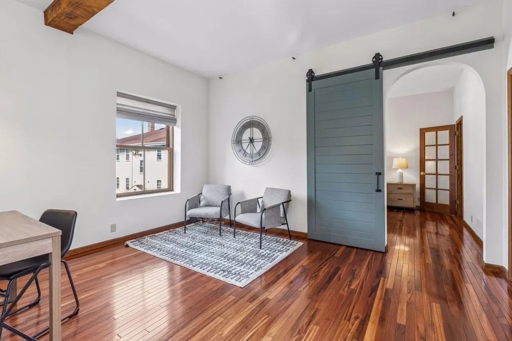 3524 Hennepin Avenue #4 Minneapolis, MN 55408