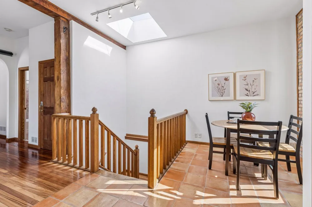 3524 Hennepin Avenue #4 Minneapolis, MN 55408
