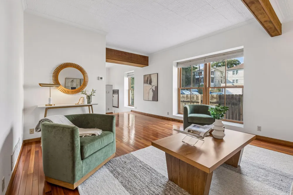 3524 Hennepin Avenue #4 Minneapolis, MN 55408