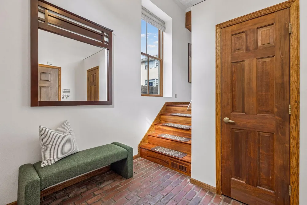 3524 Hennepin Avenue #4 Minneapolis, MN 55408