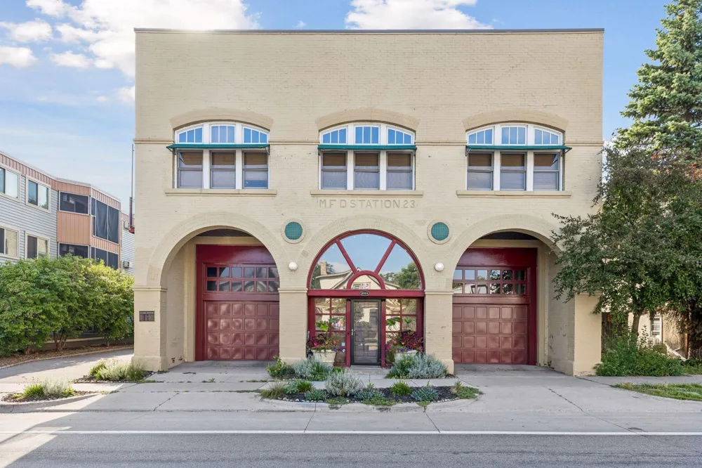 3524 Hennepin Avenue #4 Minneapolis, MN 55408