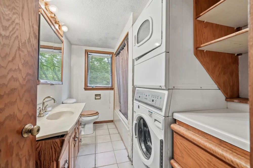 1045 Mcknight Road S Saint Paul, MN 55119