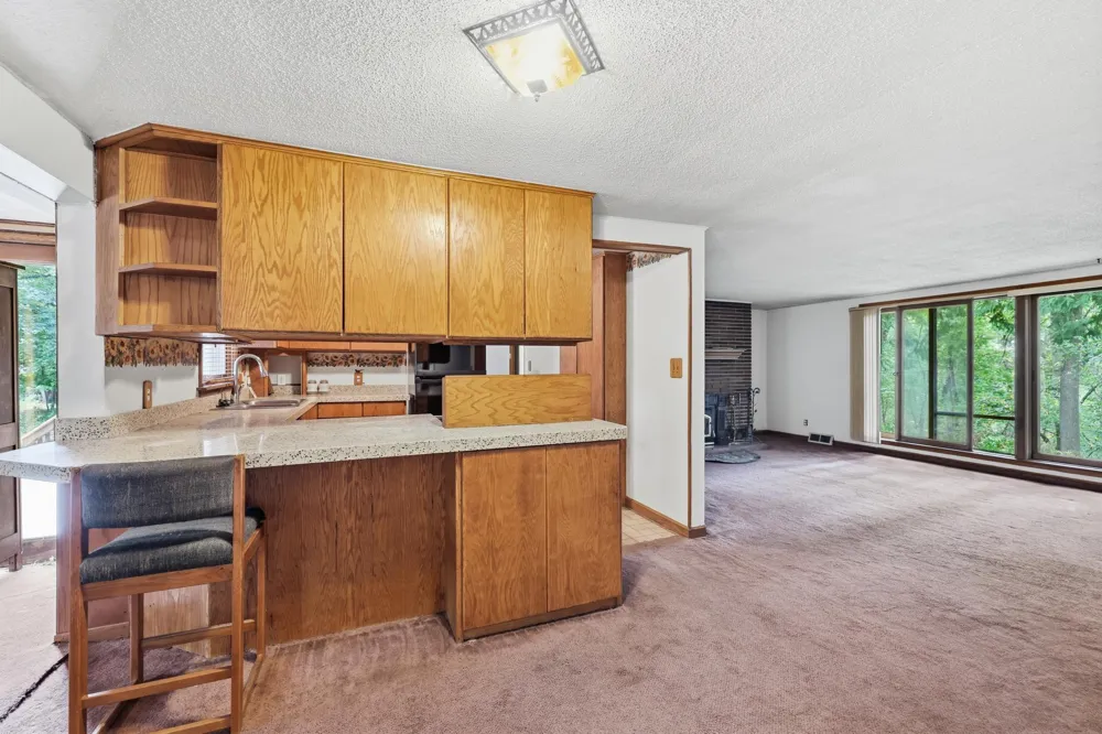 1045 Mcknight Road S Saint Paul, MN 55119
