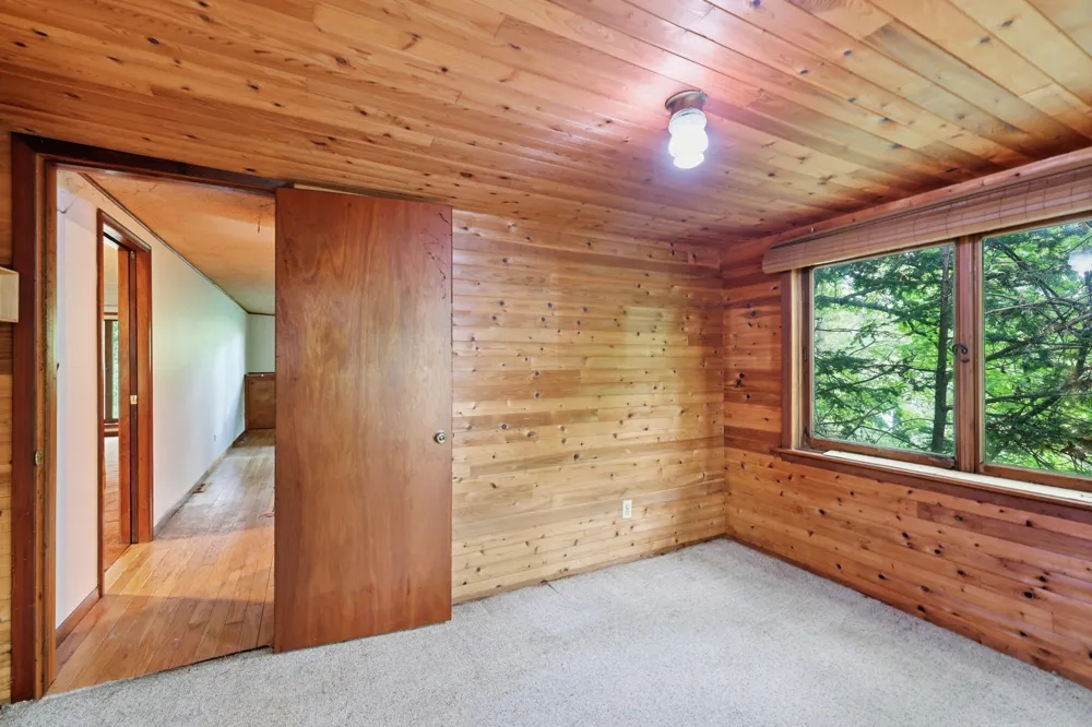 1045 Mcknight Road S Saint Paul, MN 55119