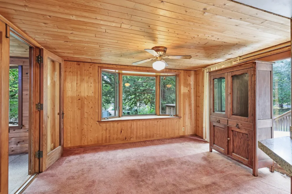 1045 Mcknight Road S Saint Paul, MN 55119