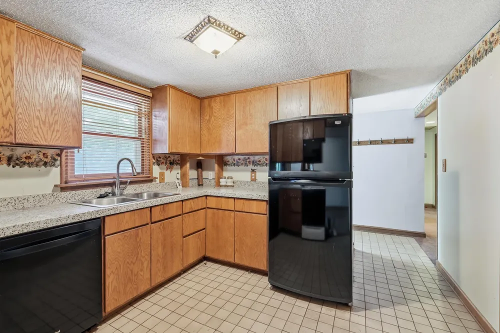 1045 Mcknight Road S Saint Paul, MN 55119