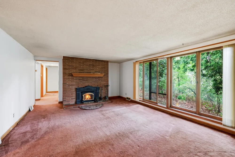 1045 Mcknight Road S Saint Paul, MN 55119