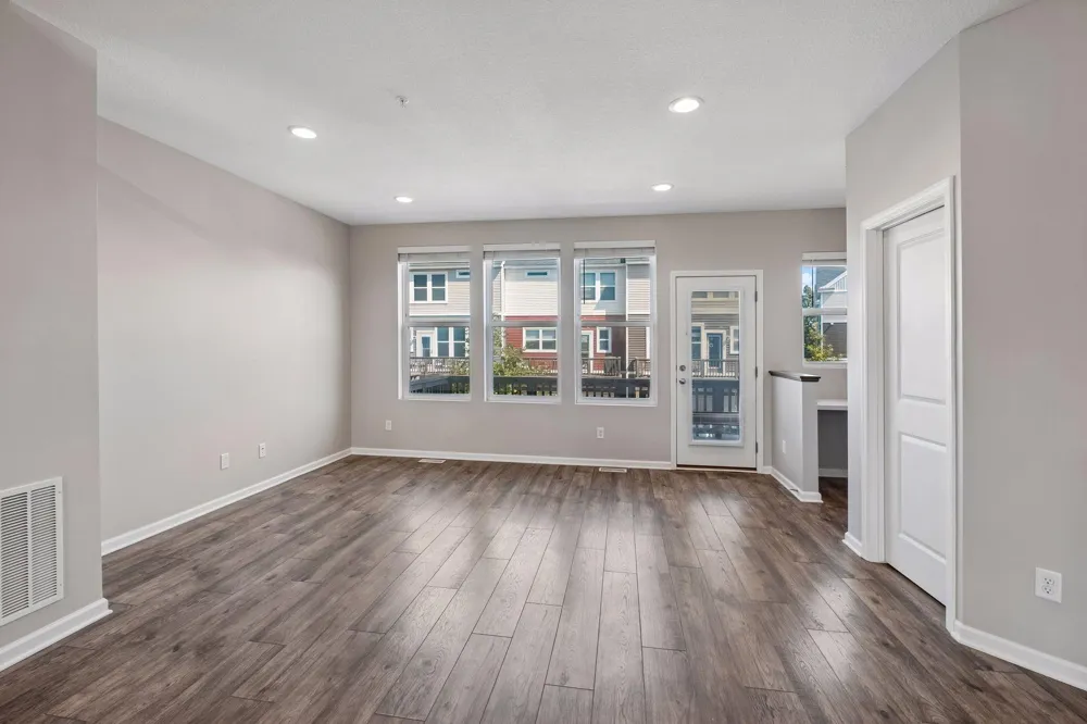 5202 Hampton Street NE Prior Lake, MN 55372