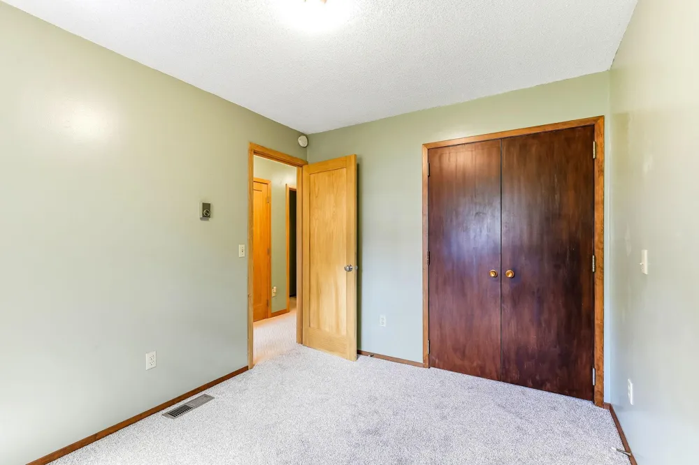 347 Spruce Drive E Annandale, MN 55302